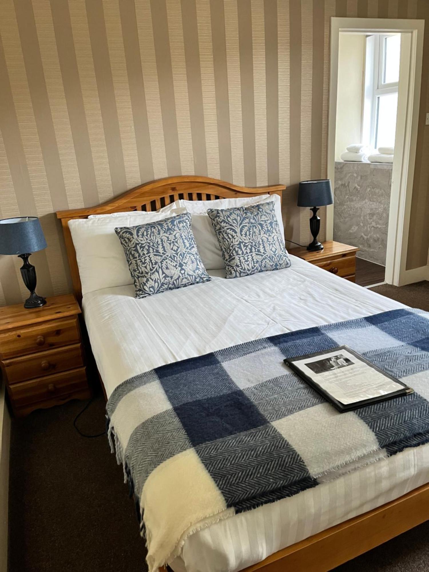 Ord Arms Hotel Мюър оф Орд Екстериор снимка