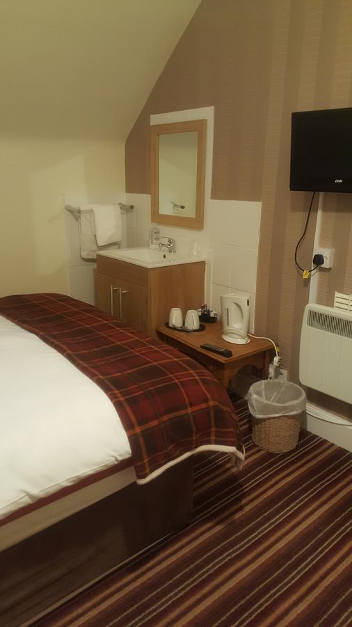 Ord Arms Hotel Мюър оф Орд Екстериор снимка